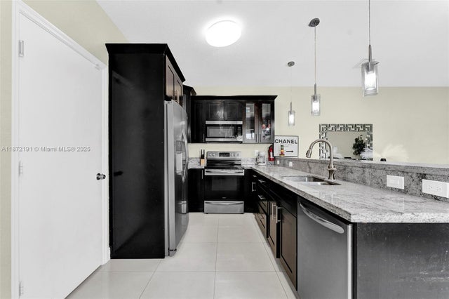 5 of 41 - 935 Nw 2nd Ave, Fort Lauderdale, FL