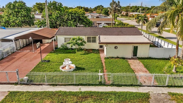 1 of 34 - 590 W 39th St, Hialeah, FL
