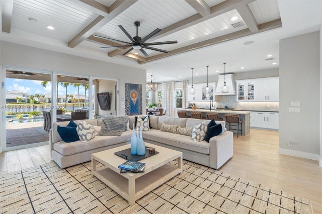 3 of 65 - 9369 Crestview Cir, Palm Beach Gardens, FL