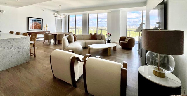 2 of 81 - 2678 Tigertail Ave 2006, Coconut Grove, FL
