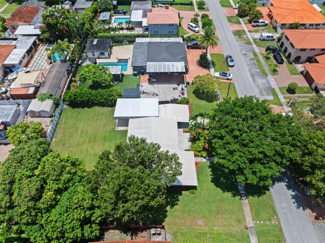 2 of 33 - 138 W 52nd St, Hialeah, FL