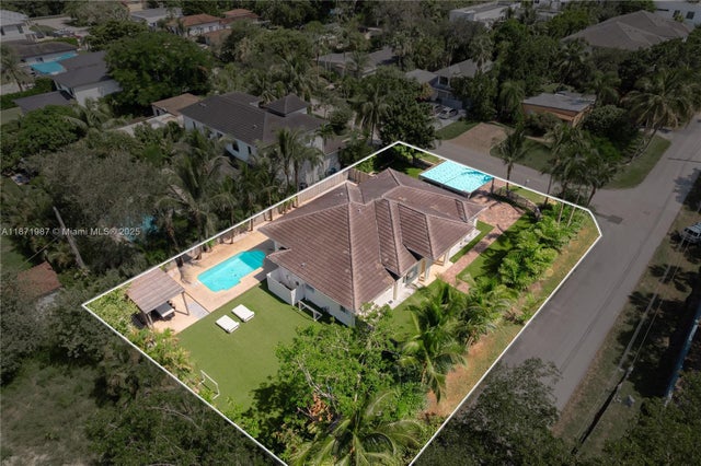 2 of 20 - 6495 Sw 83rd St, Miami, FL