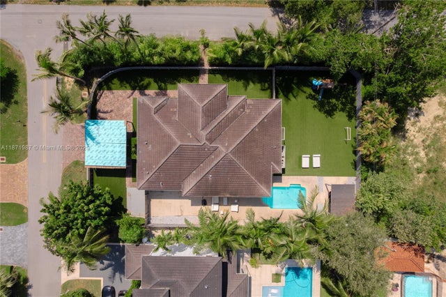 5 of 20 - 6495 Sw 83rd St, Miami, FL