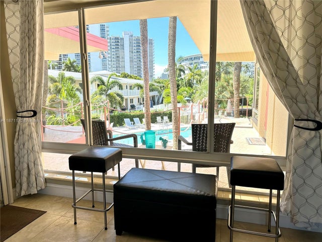 4 of 21 - 2825 Ne 33rd Ave 204, Fort Lauderdale, FL