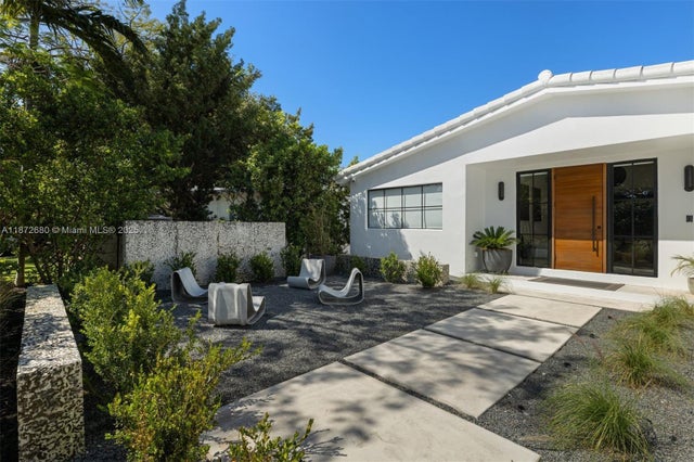 8934 Garland Ave, Surfside