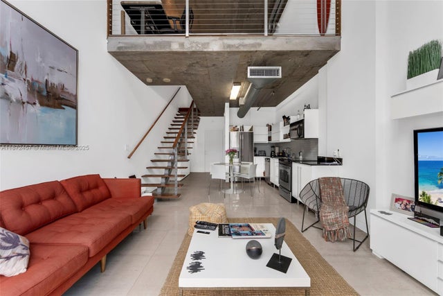 4 of 17 - 690 Sw 1st Ct 2710, Miami, FL