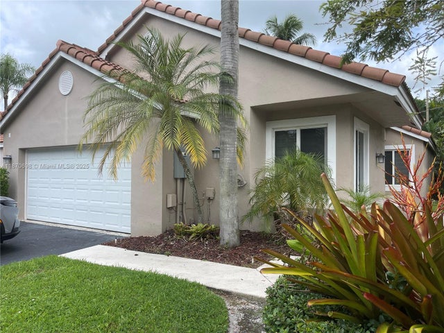 3 of 35 - 10101 Nw 5th St, Plantation, FL