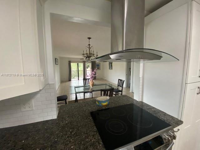 3 of 23 - 437 Lakeview Dr 201, Weston, FL