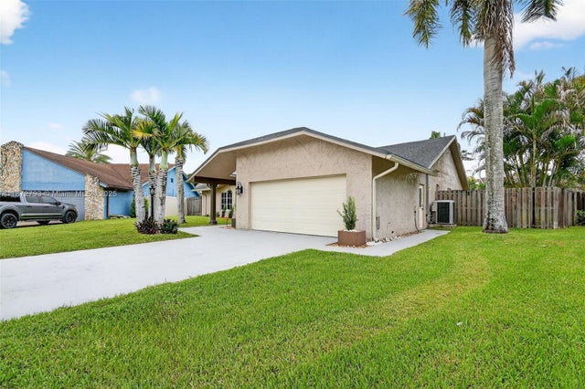4 of 68 - 530 Nw 78th Ter, Plantation, FL