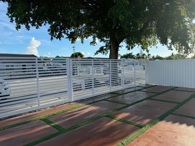4 of 4 - 12961 Sw 50th Ln, Miami, FL