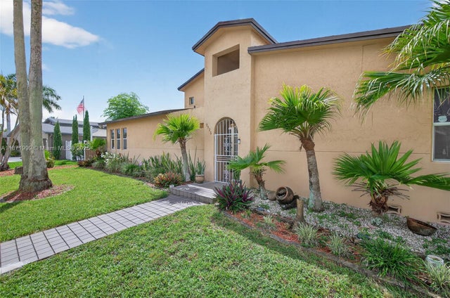 5 of 28 - 9928 Nw 47th St, Sunrise, FL