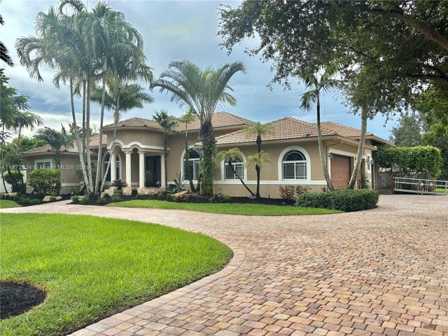 2 of 42 - 13040 Sw 30th Ct, Davie, FL