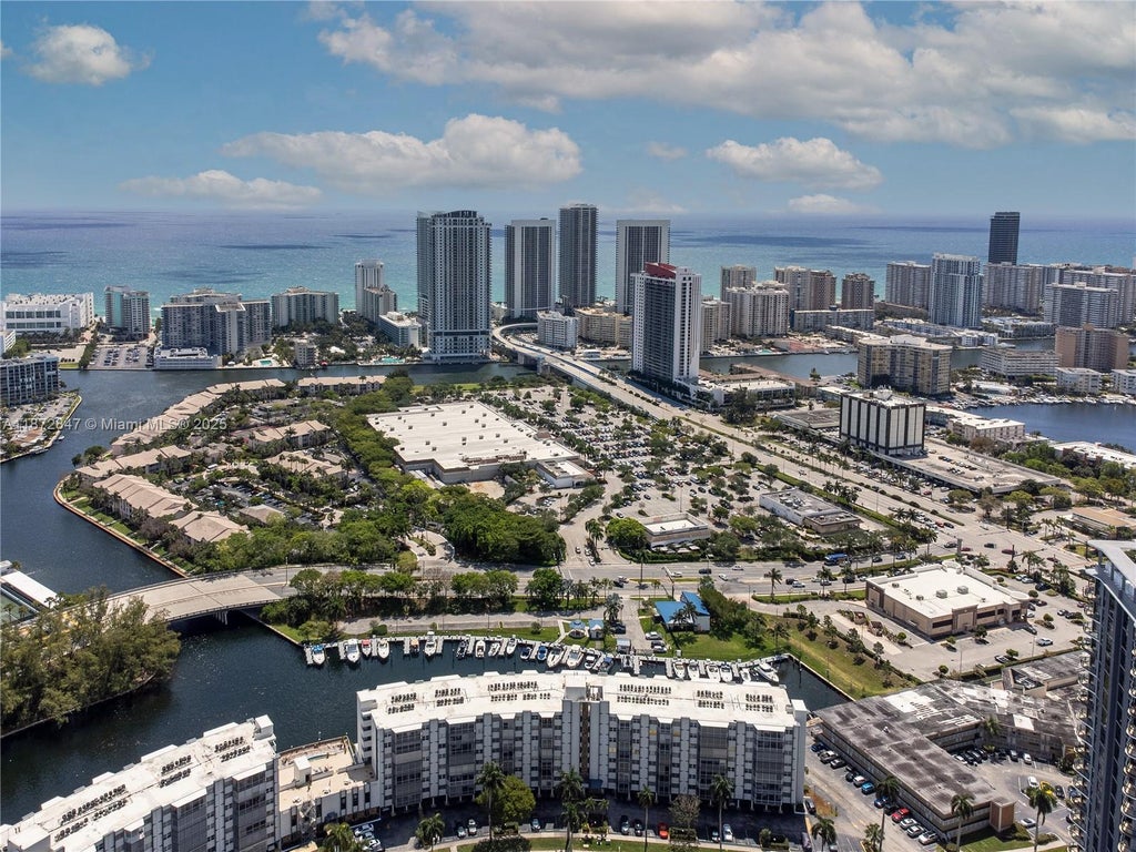 200 Diplomat Pkwy 732, Hallandale Beach