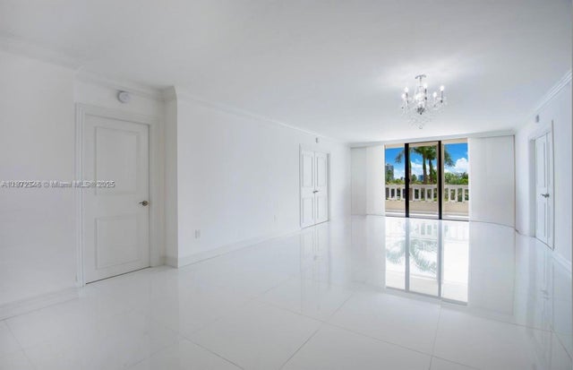 9801 Collins Ave 5q, Bal Harbour