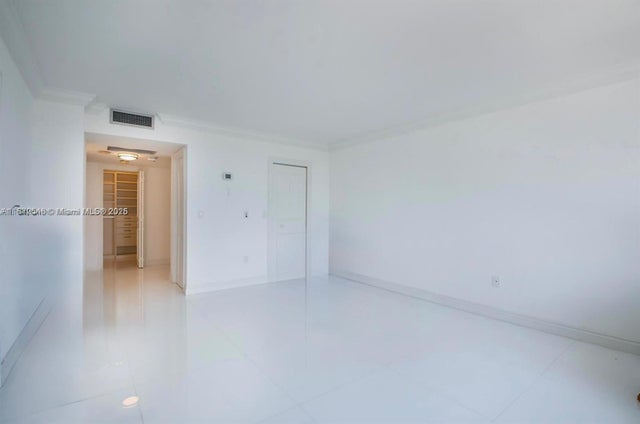 2 of 34 - 9801 Collins Ave 5q, Bal Harbour, FL