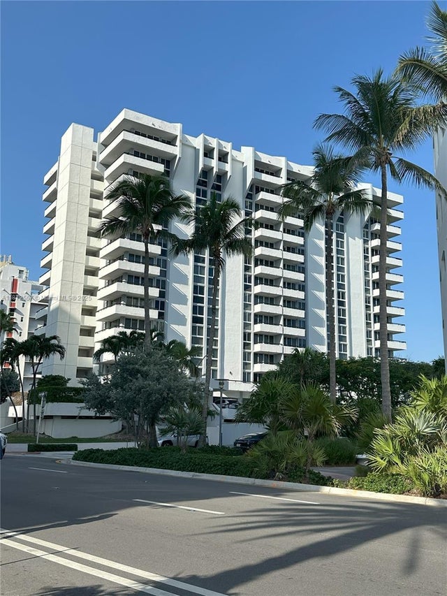 1 of 36 - 3200 Collins Ave 11-3, Miami Beach, FL