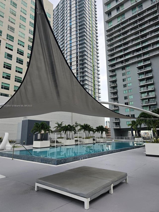 4 of 55 - 690 Sw 1st Ct 2515, Miami, FL