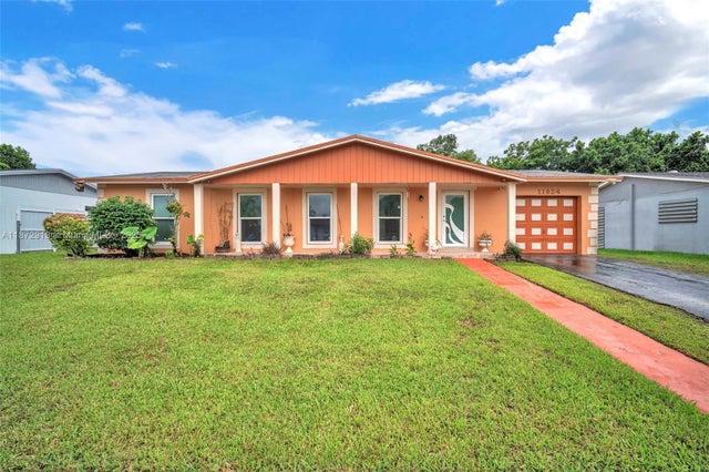 1 of 38 - 11024 Sw 157th Ter, Miami, FL