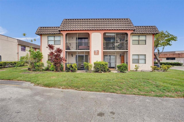 3 of 49 - 871 Ne 207 Ln 203-15, Miami, FL