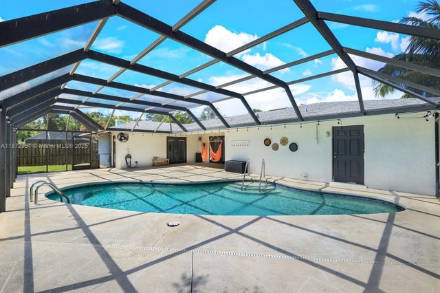 1 of 33 - 79 Constitution Dr, Naples, FL