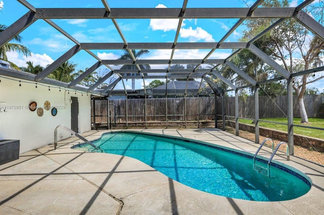 3 of 33 - 79 Constitution Dr, Naples, FL