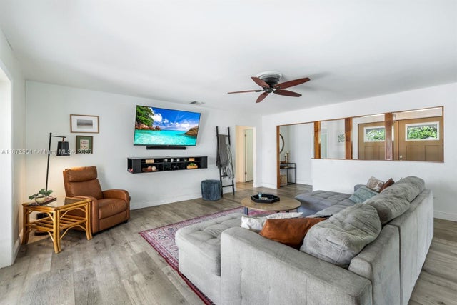 5 of 33 - 79 Constitution Dr, Naples, FL