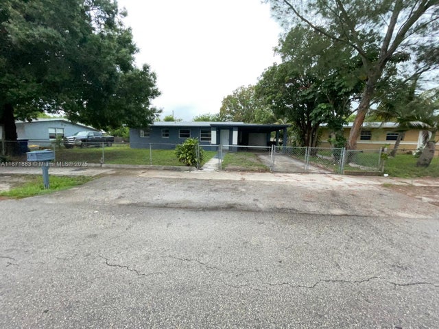 2 of 16 - 1604 Nw 15th Ct, Fort Lauderdale, FL