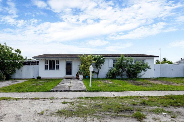 2 of 61 - 11520 Sw 191st St, Miami, FL