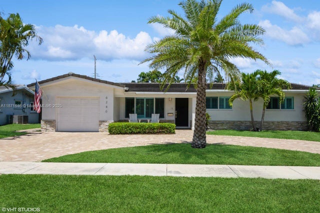 1 of 18 - 6240 Ne 21st Rd, Fort Lauderdale, FL