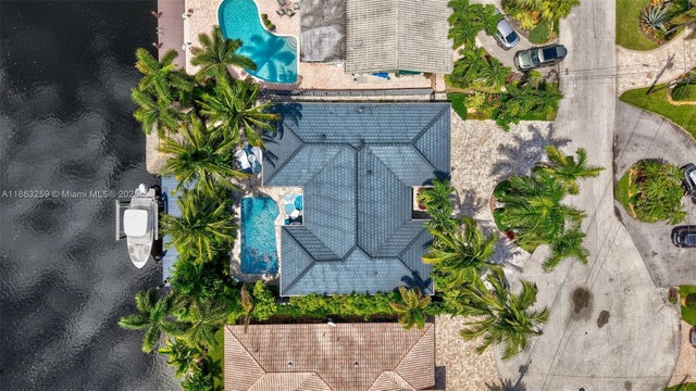 2 of 95 - 2131 Ne 15th Ter, Wilton Manors, FL