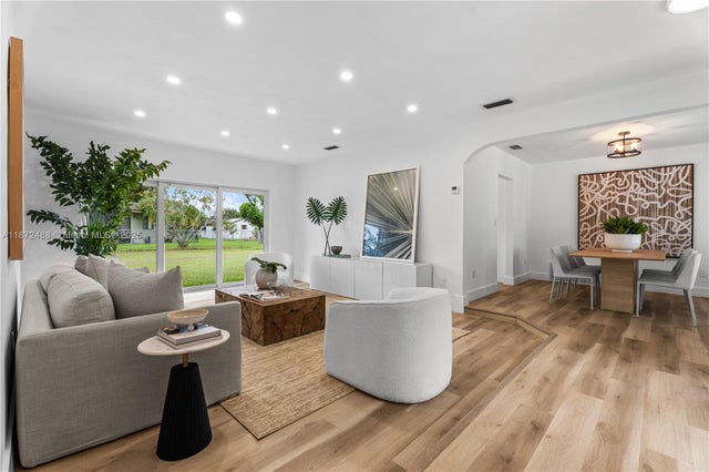 4 of 25 - 11460 Sw 128th St, Miami, FL