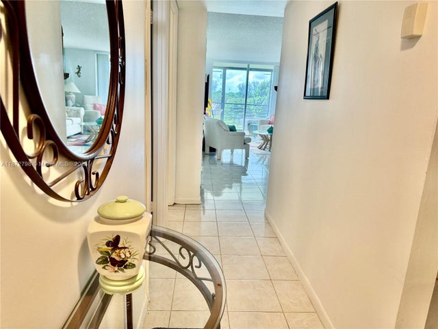 5 of 36 - 3231 Holiday Springs Blvd 403, Margate, FL
