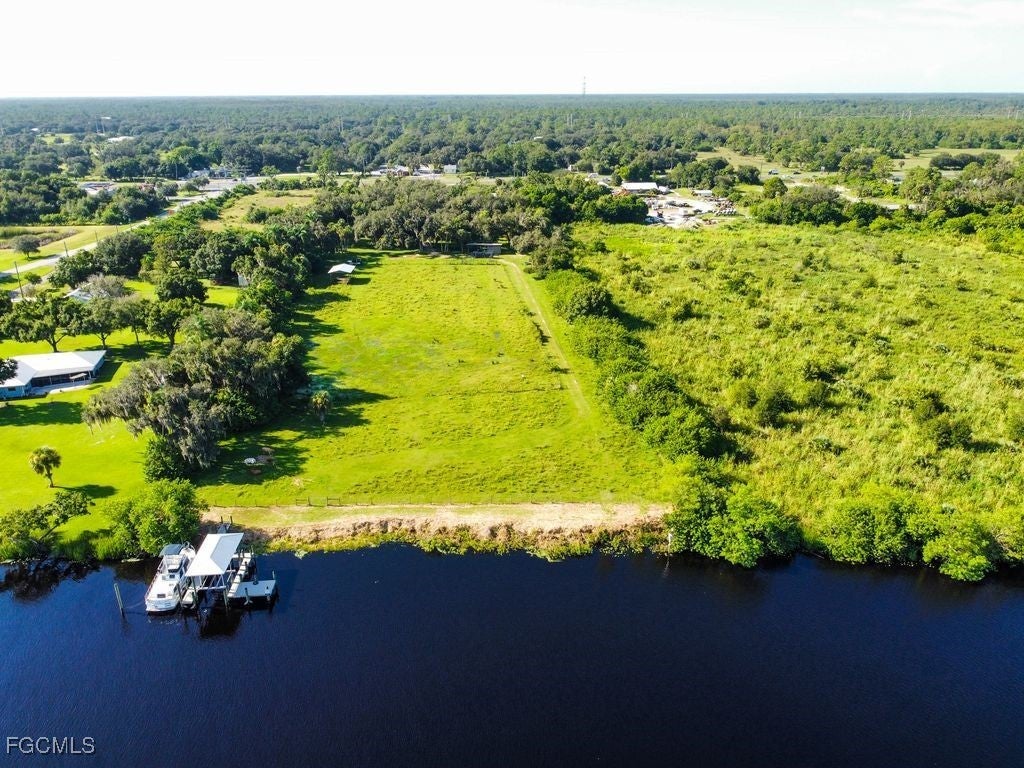 21211 Palm Beach Blvd, ALVA