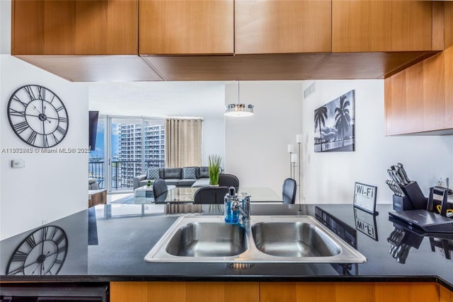4 of 27 - 1750 N Bayshore Dr 2402, Miami, FL