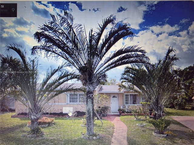 1 of 6 - 1010 Nw 196th St, Miami Gardens, FL