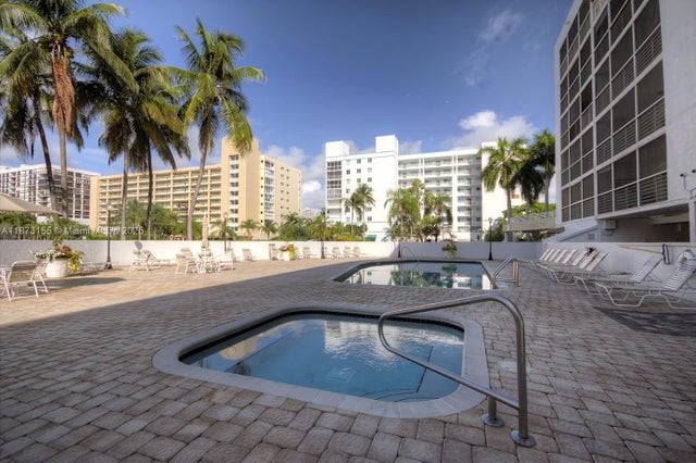 3 of 24 - 17801 N Bay Rd 210, Sunny Isles Beach, FL