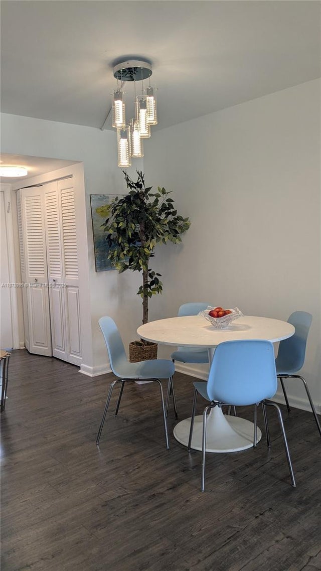 1 of 6 - 233 Preston F 233, Boca Raton, FL