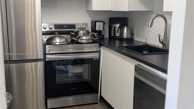2 of 6 - 233 Preston F 233, Boca Raton, FL