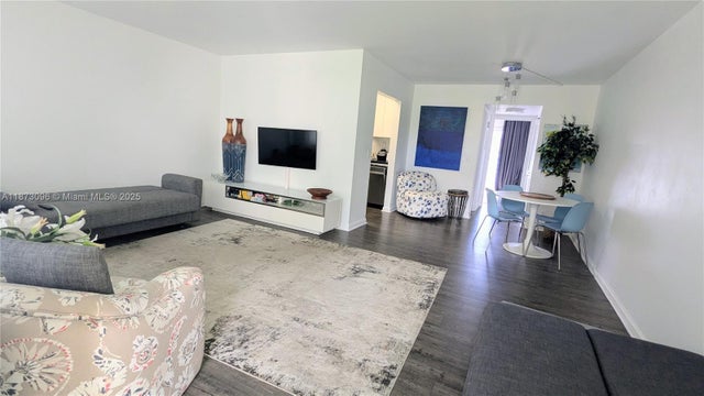 5 of 6 - 233 Preston F 233, Boca Raton, FL