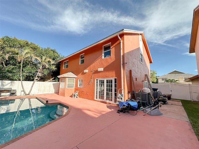 1 of 26 - 9731 Sw 13th St, Pembroke Pines, FL