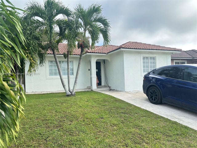 1 of 6 - 14353 Sw 176th Ter, Miami, FL