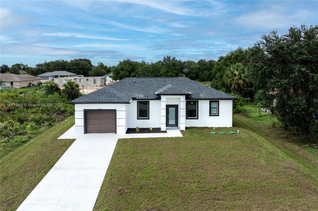 3 of 35 - 2804 73rd St W, Lehigh Acres, FL