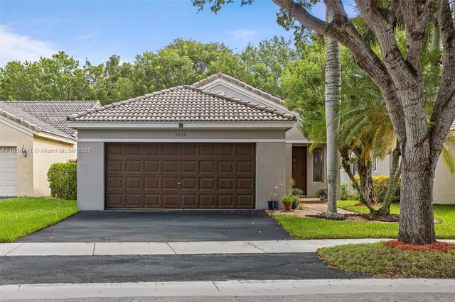 1 of 17 - 4052 Pine Ridge Ln, Weston, FL