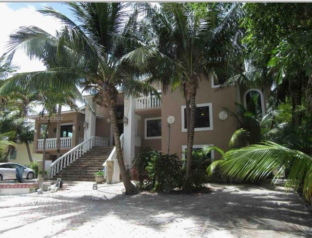 2 of 6 - 65890 Overseas Hwy, Long Key, FL