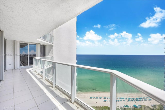 5 of 25 - 16445 Collins Ave 2628, Sunny Isles Beach, FL