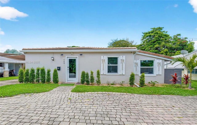 2 of 65 - 708 Sw 19th St, Fort Lauderdale, FL