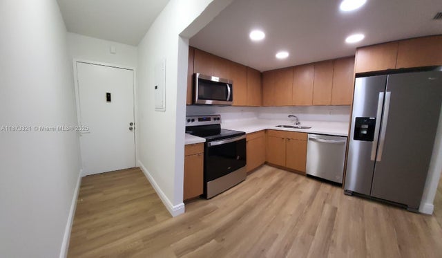 1 of 14 - 4354 Nw 9th Ave 12-3b, Deerfield Beach, FL