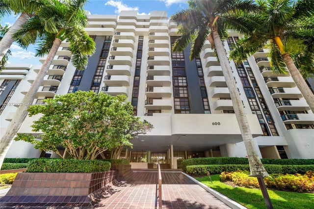 4 of 27 - 600 Biltmore Way 1205, Coral Gables, FL
