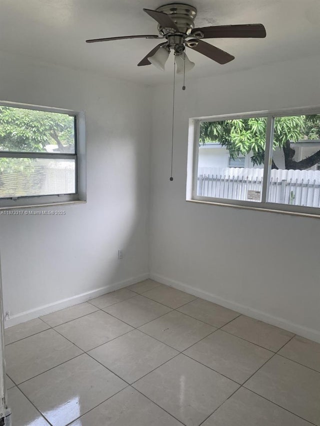 3 of 14 - 2181 Nw 91st St, Miami, FL