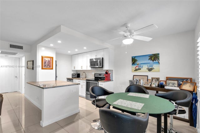 4 of 41 - 3046 N Newport N 3046, Deerfield Beach, FL